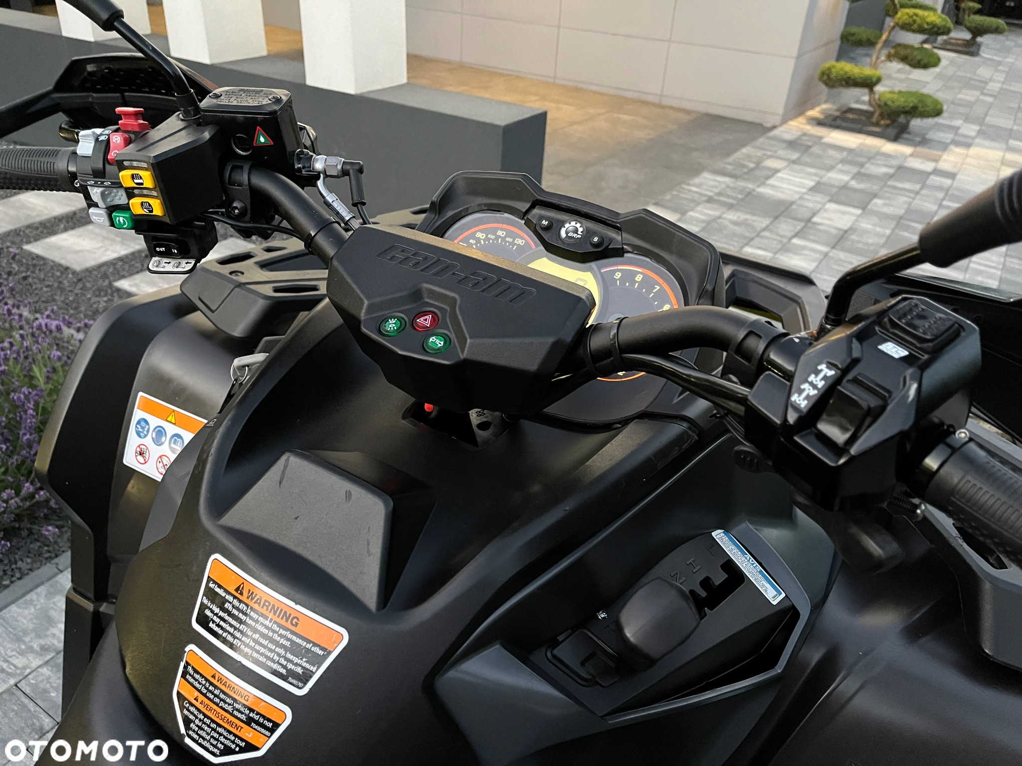 Can-Am Outlander Max - 7