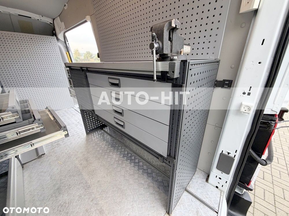 Ford Transit - 20