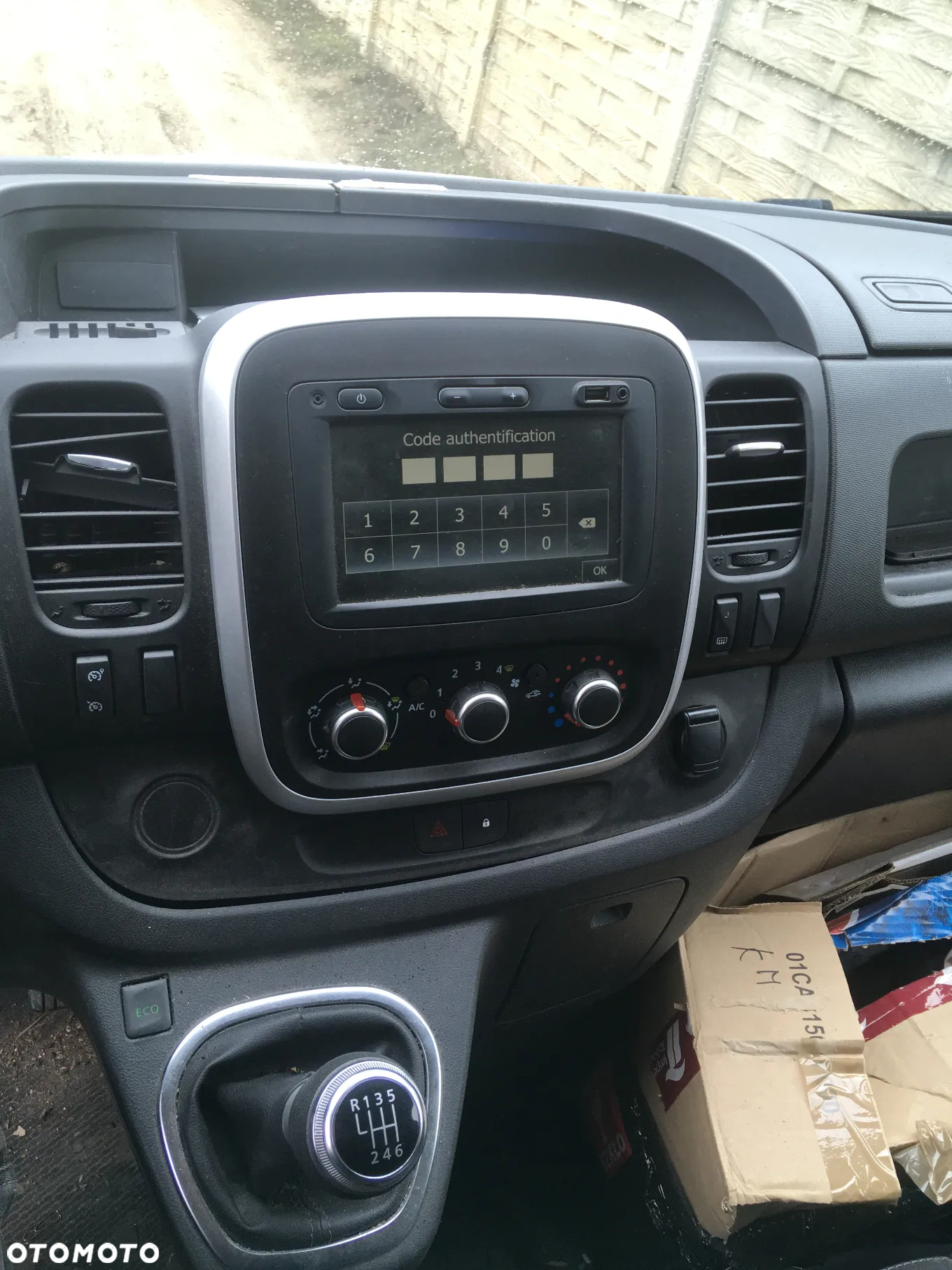 Renault TRAFIC - 12