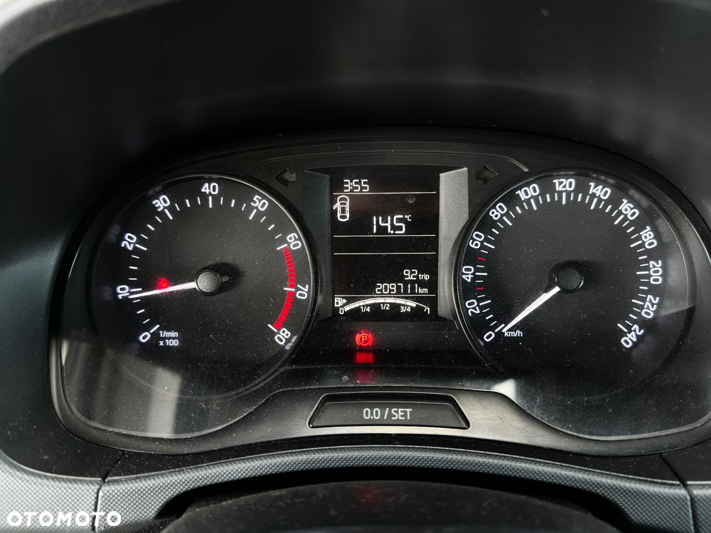 Skoda Fabia 1.0 Active - 9