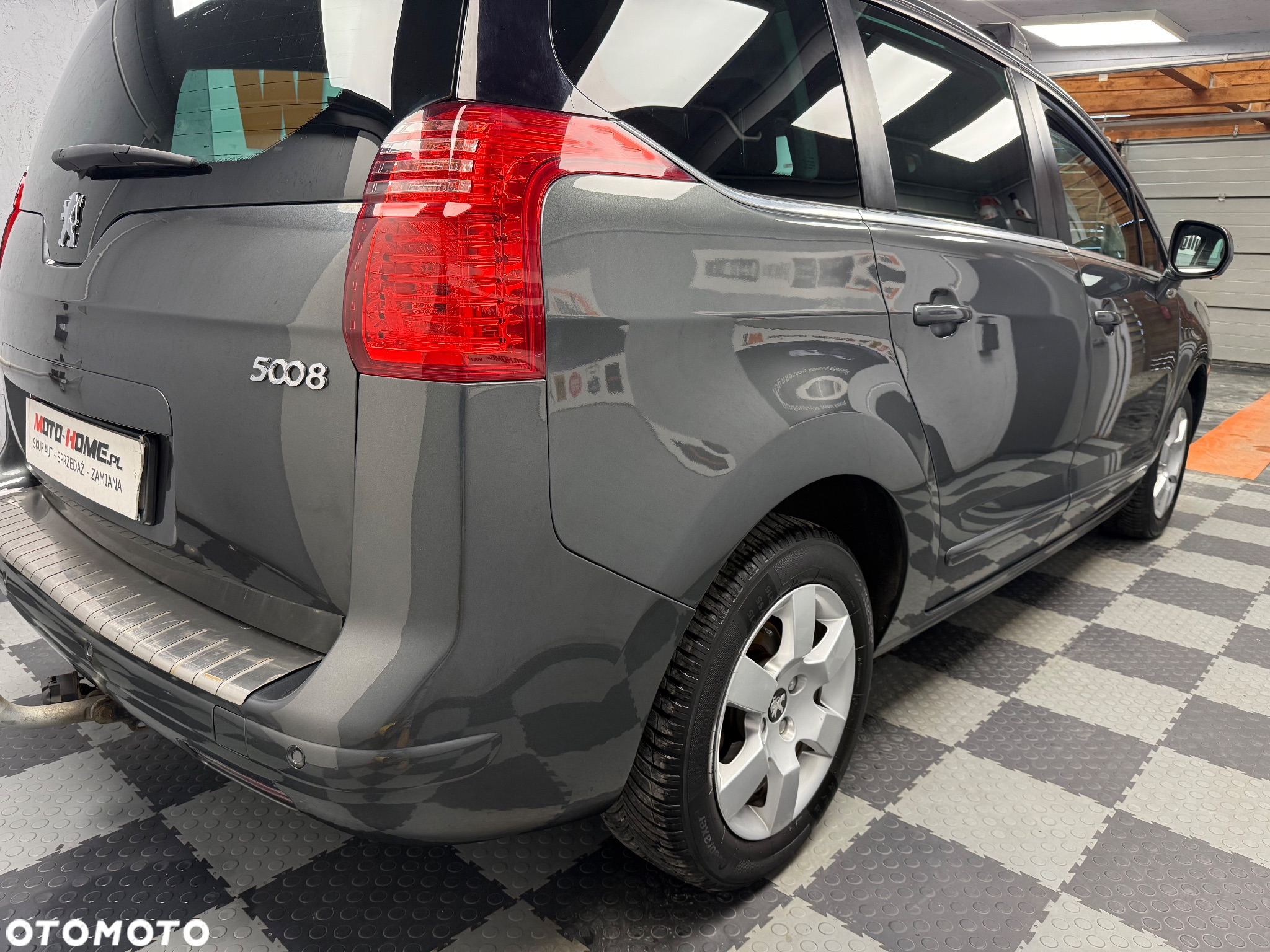Peugeot 5008 - 19