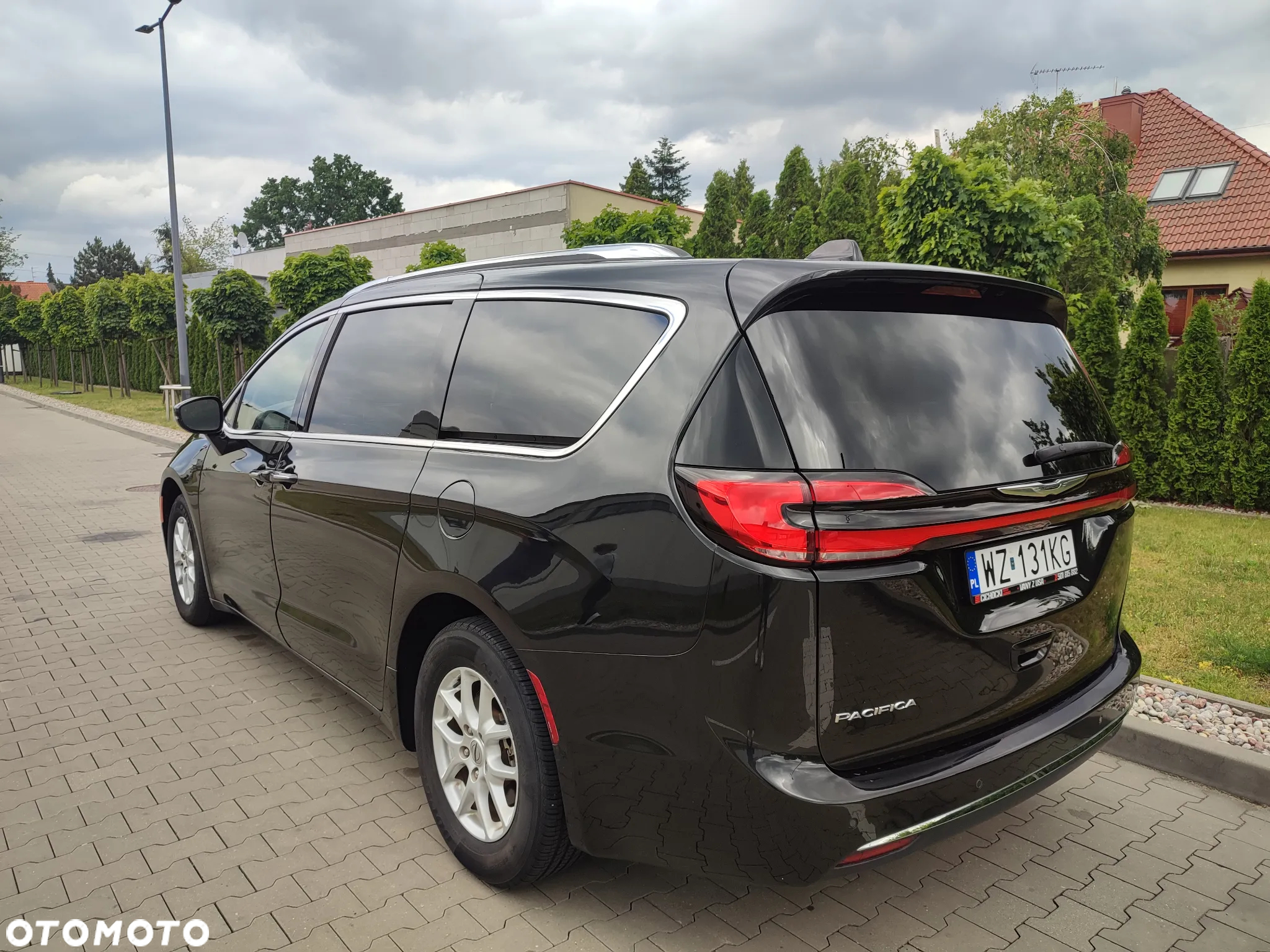 Chrysler Pacifica - 3