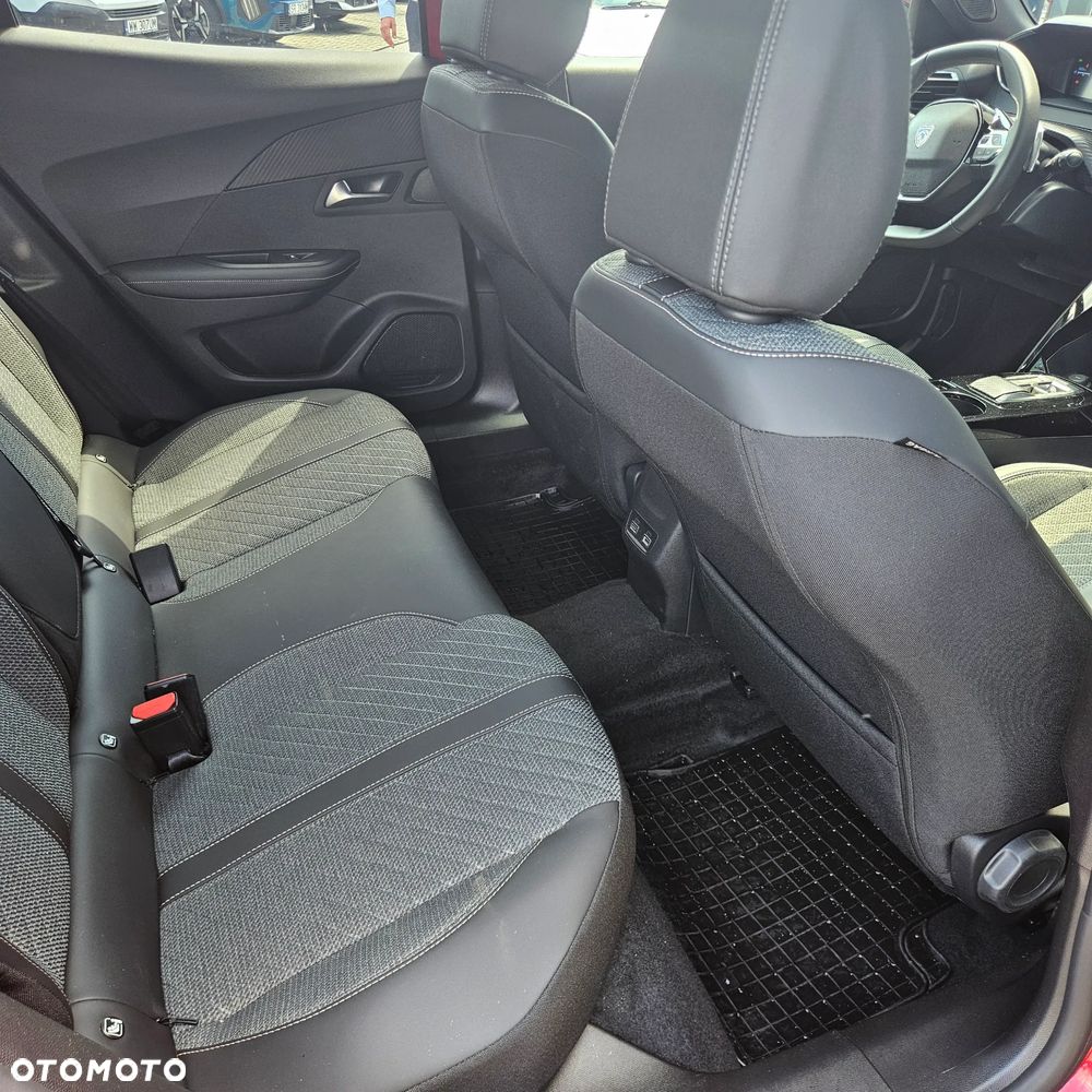 Peugeot 2008 PureTech mHEV Allure e-DCS6 - 10
