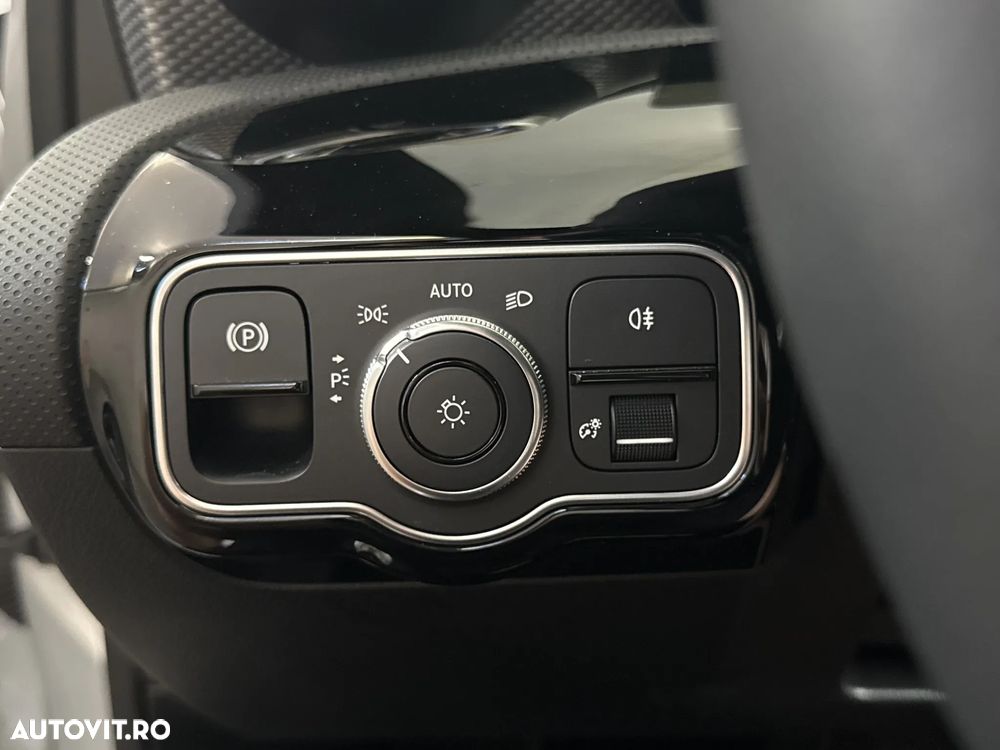 Mercedes-Benz A 250 - 16