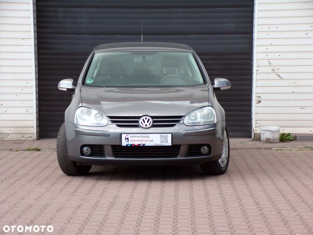Volkswagen Golf - 6