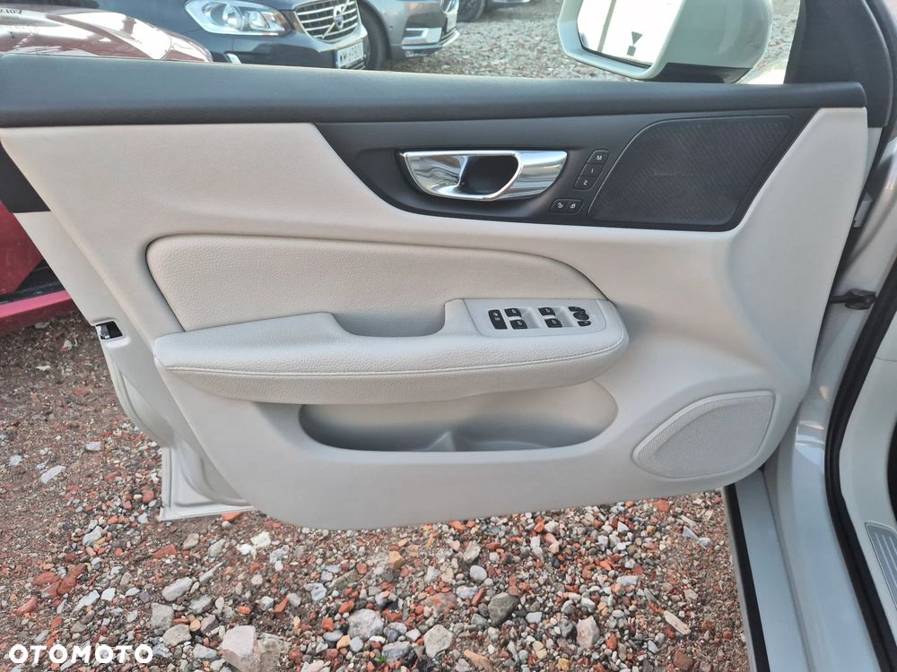 Volvo V60 - 14