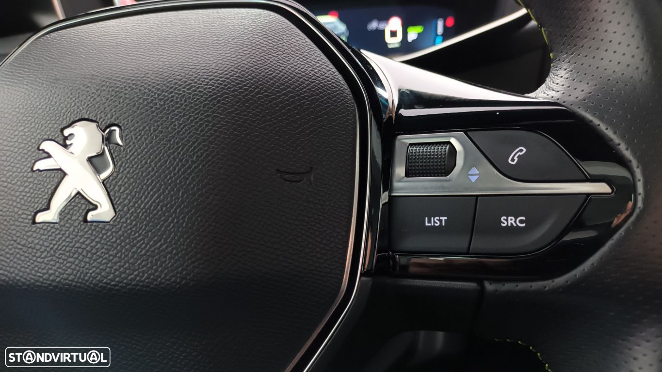 Peugeot e-208 GT - 41