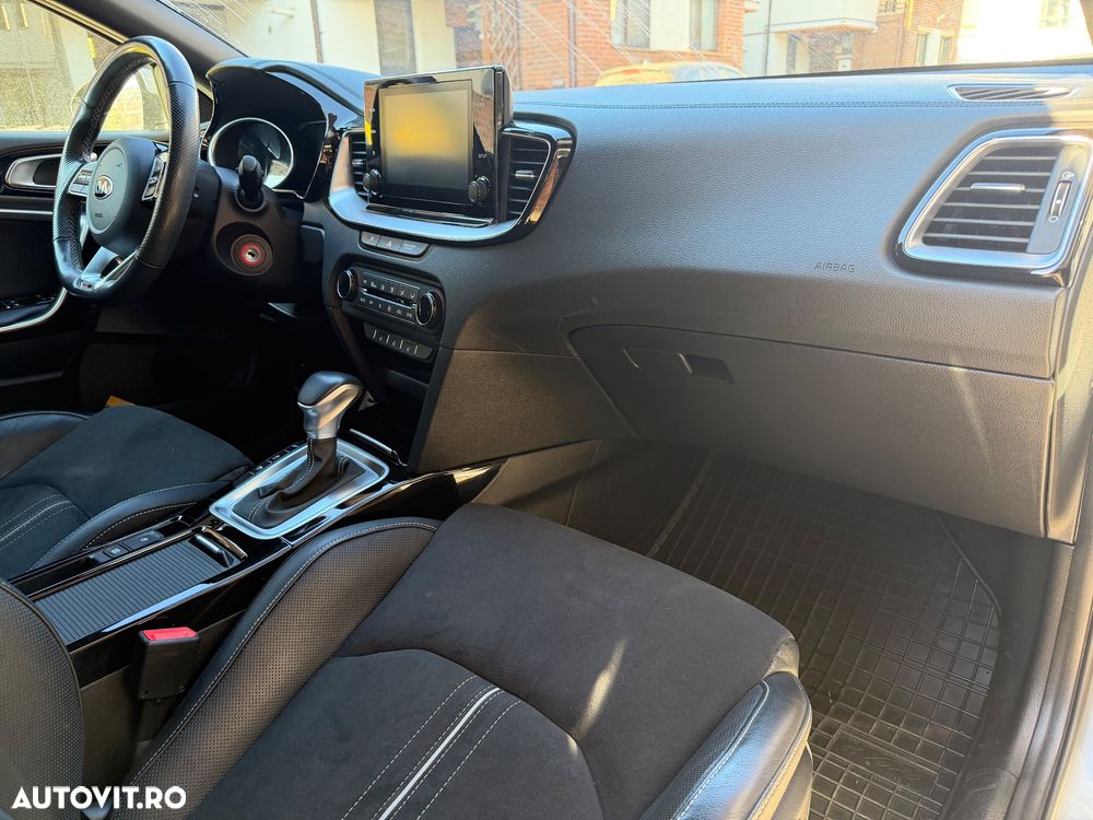 Kia Pro Ceed ProCeed 1.4 T-GDI 7DCT GT Line - 10