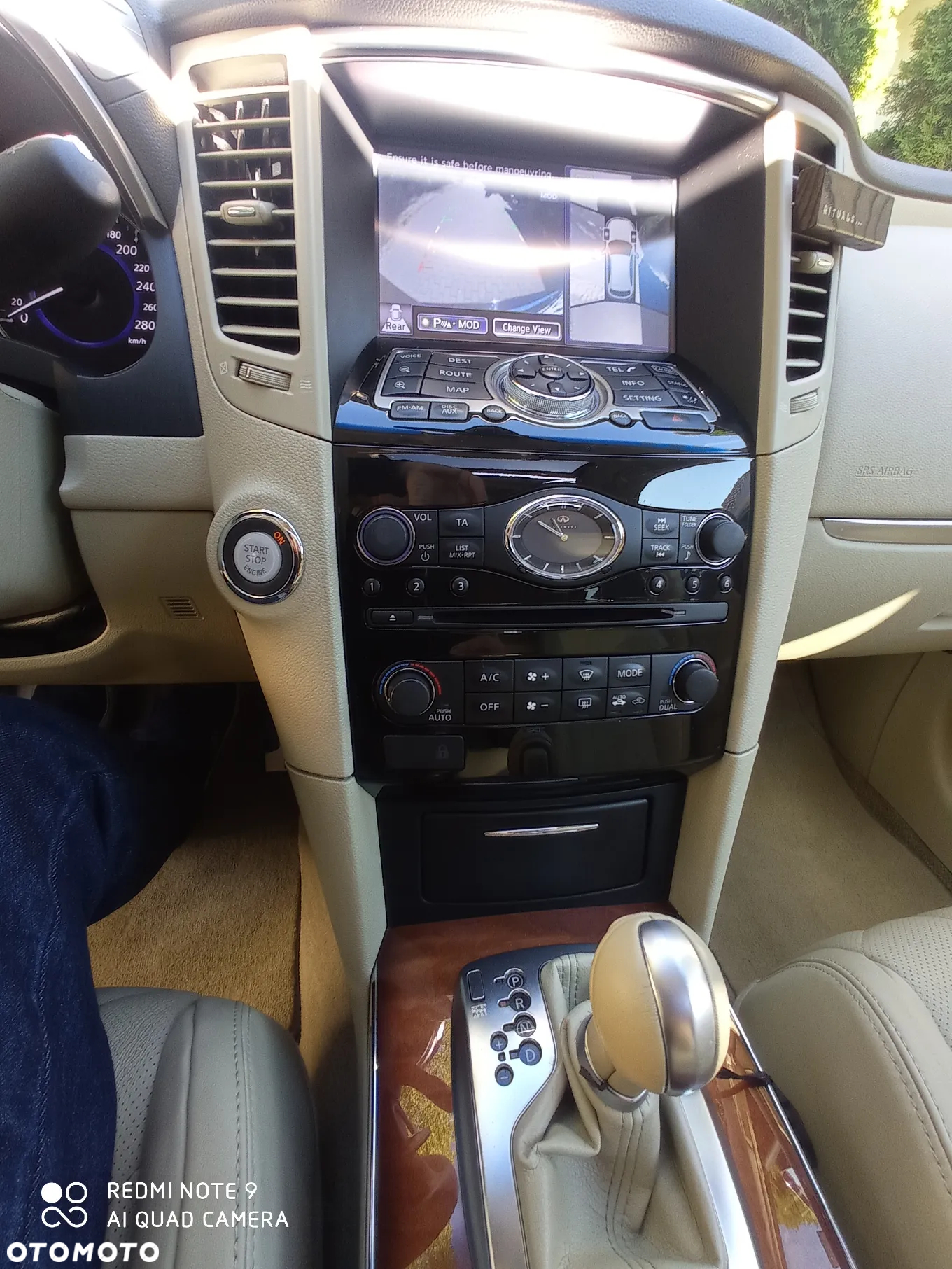 Infiniti QX70 3.7 GT Premium - 15