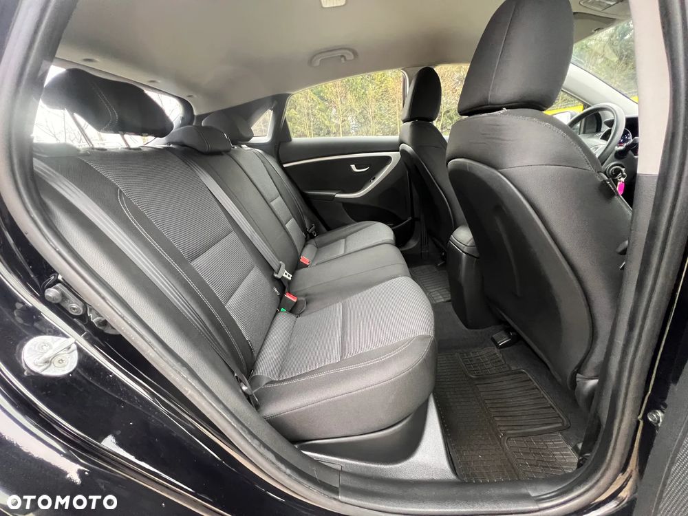 Hyundai i30 1.4 Premium - 13