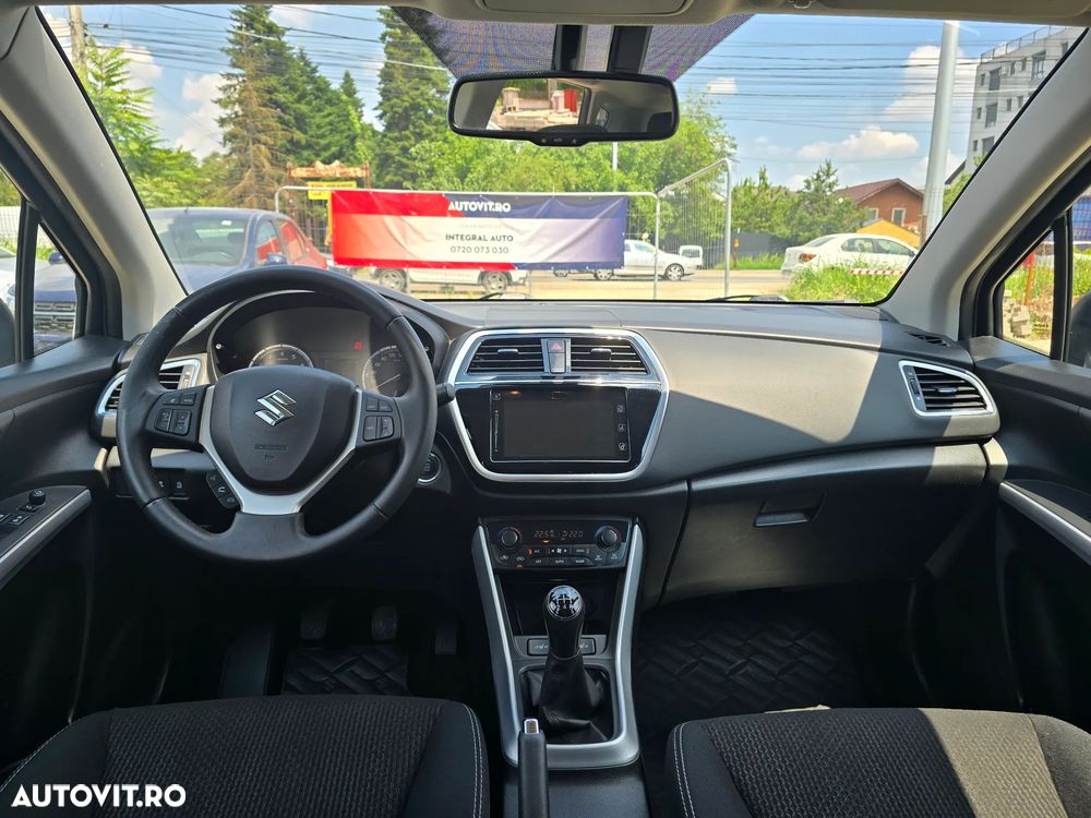 Suzuki S-Cross 1.0 Passion - 11