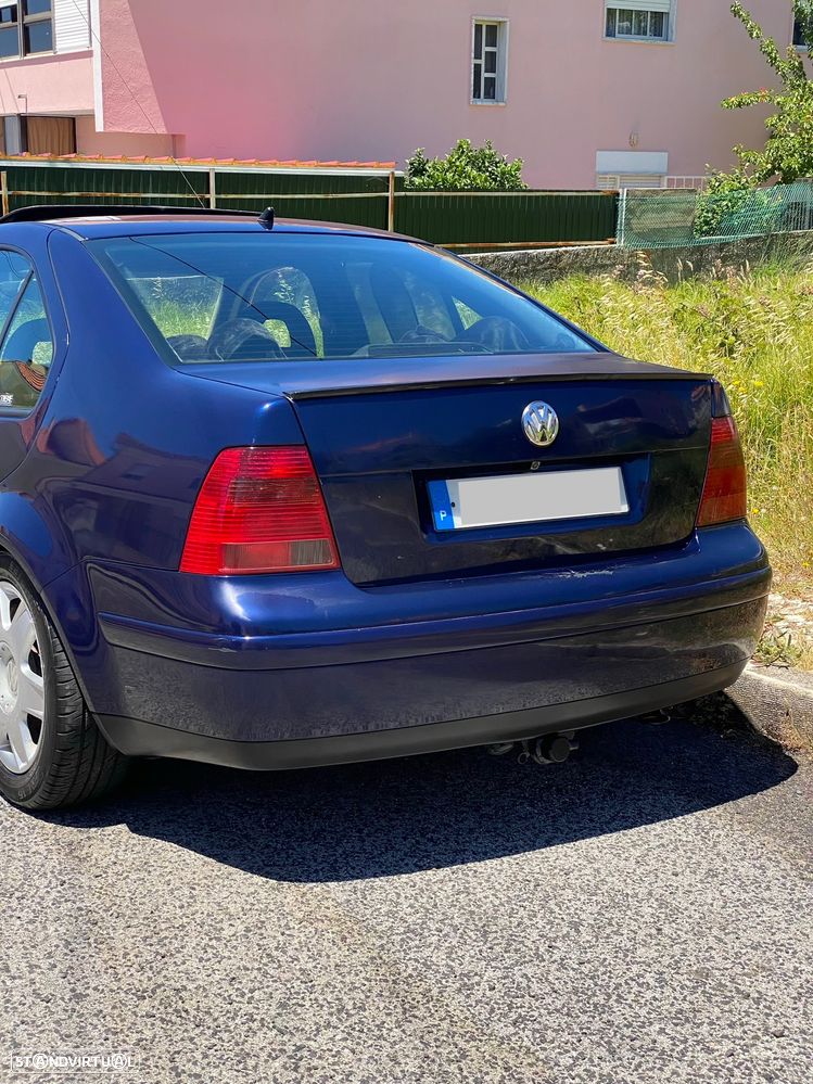 Volkswagen Bora 1.9 TDi Highline — fotografia 5