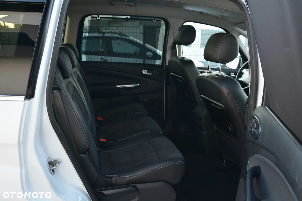 Ford Galaxy 2.2 TDCi Titanium - 31
