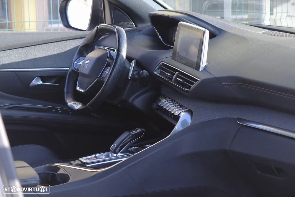 Peugeot 3008 1.5 BlueHDi GT Line EAT8 - 18