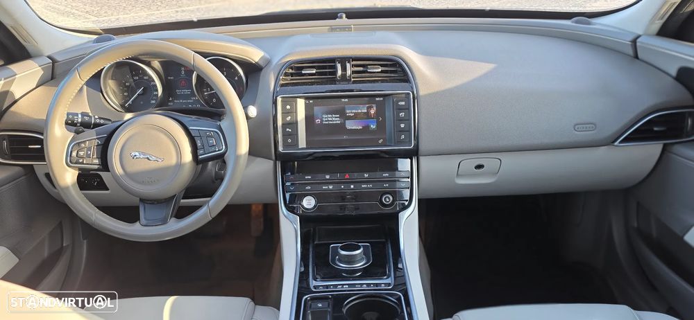 Jaguar XE 2.0 D Portfolio Aut. - 5