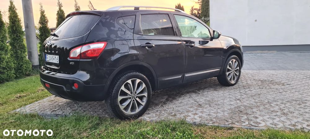 Nissan Qashqai 2.0 dCi 4x4 Tekna - 6
