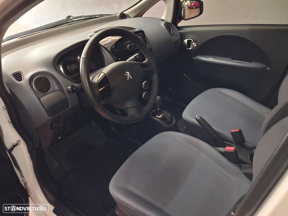 Peugeot iOn XA - 9