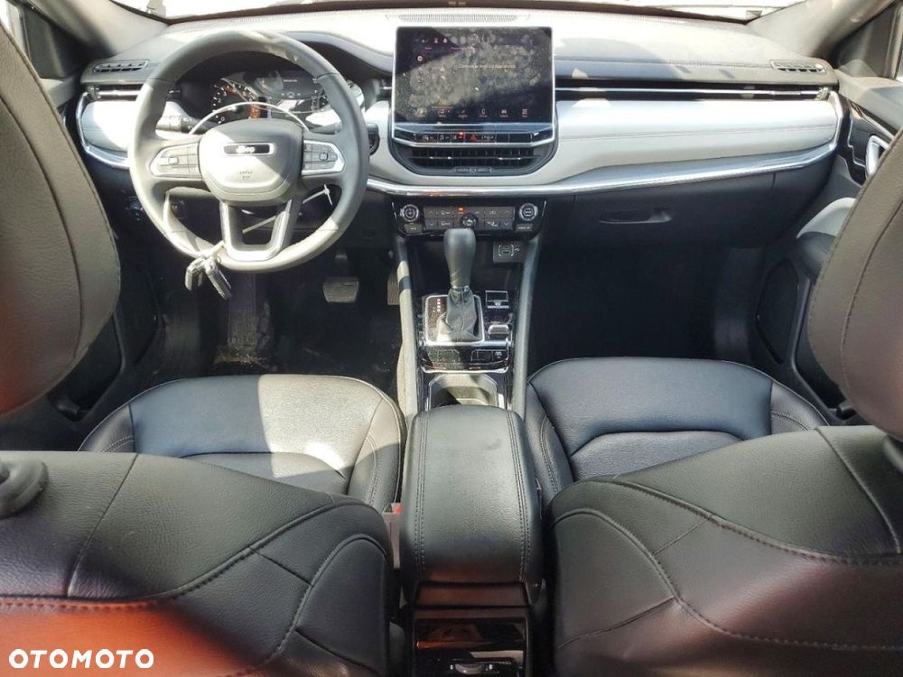 Jeep Compass - 8