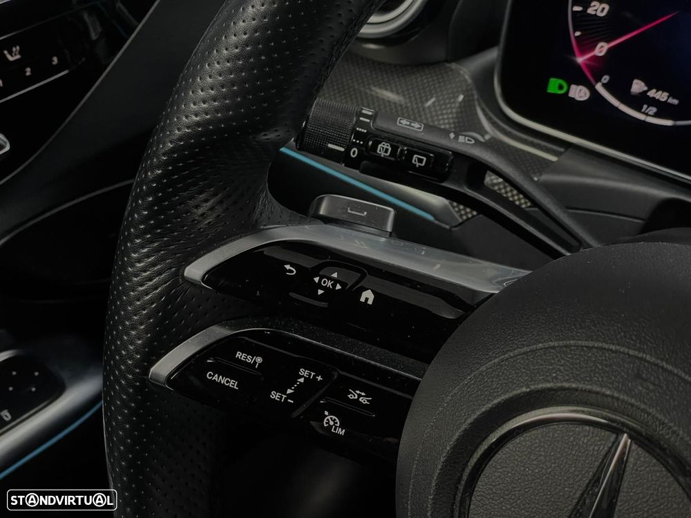 Mercedes-Benz C 300 e AMG Line - 17