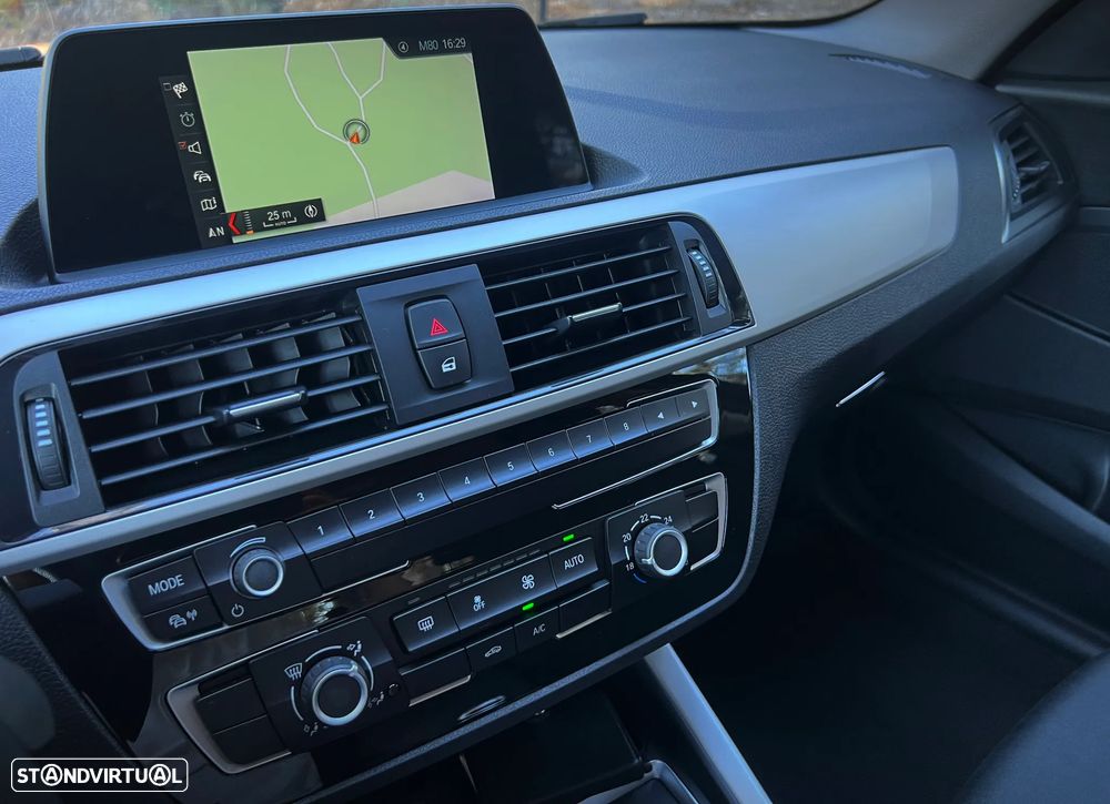 BMW 116 i Line Sport - 16