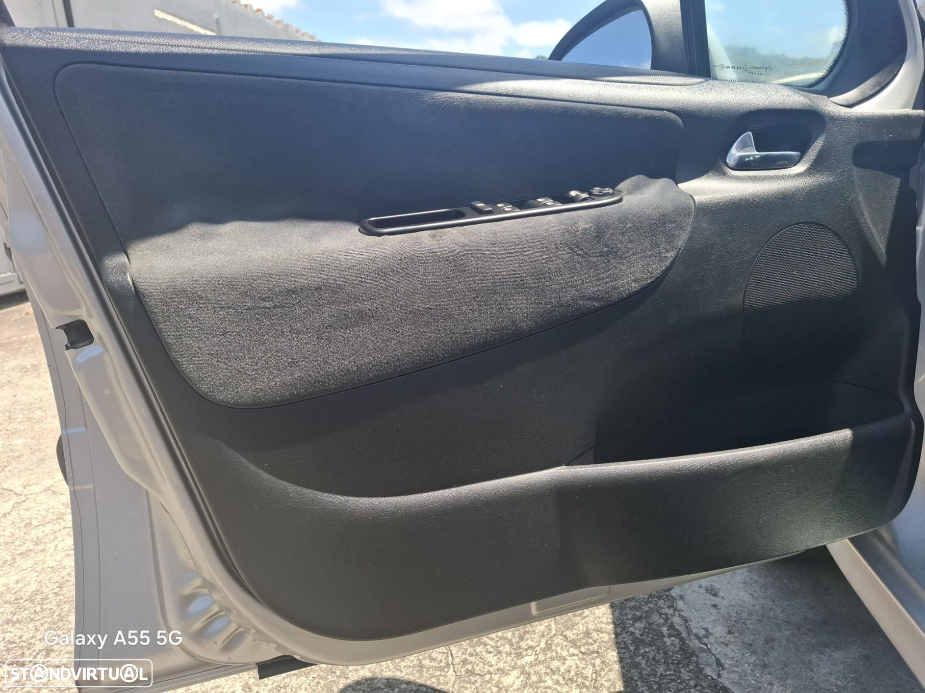 Peugeot 207 1.4 16V Premium - 31