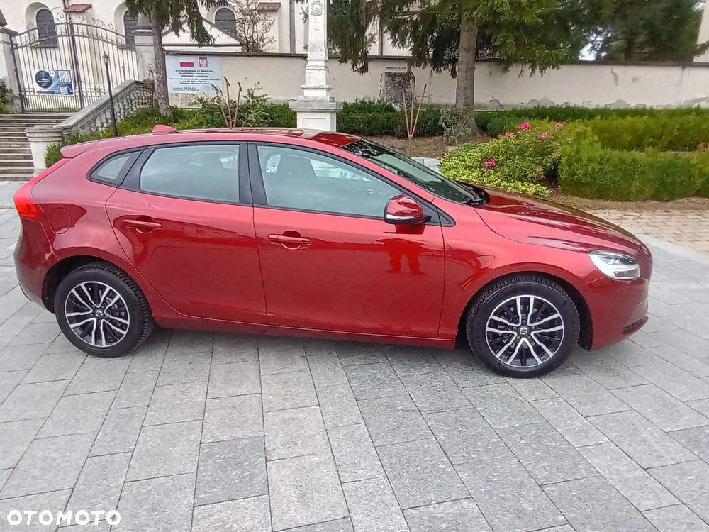 Volvo V40 D2 - 19