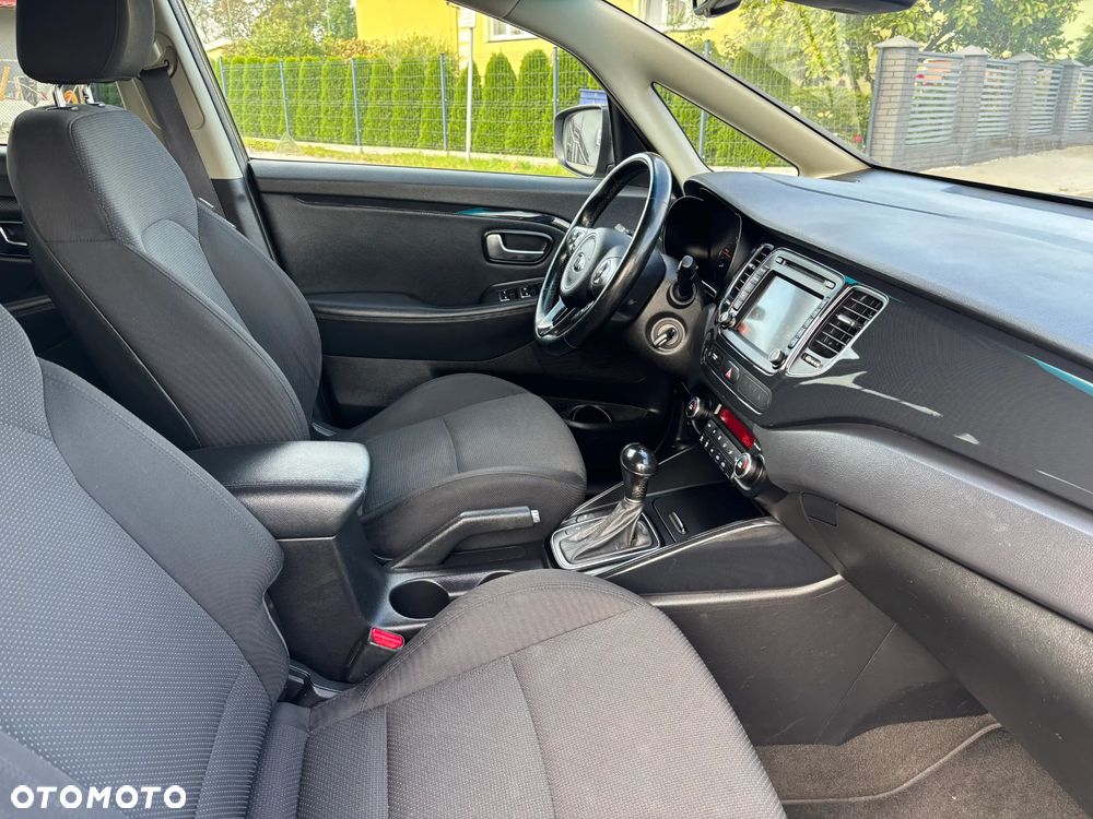 Kia Carens 1.7 CRDi 141 Dream Team Edition - 22
