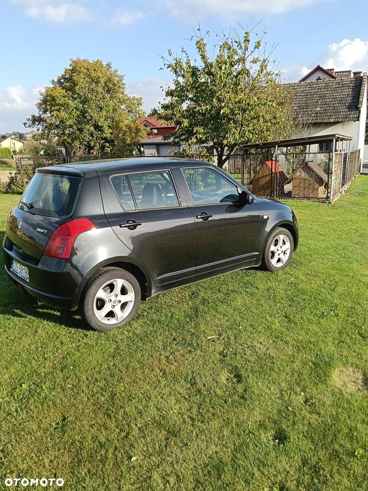 Suzuki Swift - 2