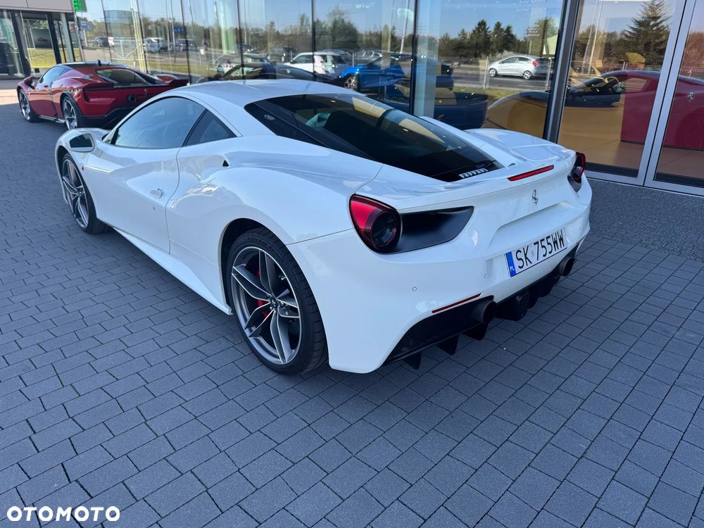 Ferrari 488 - 9