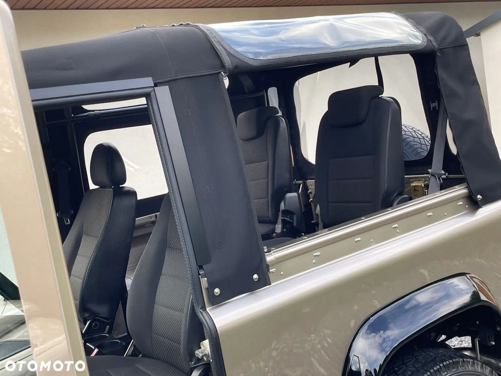 Land Rover Defender 90 2.5 TD5 - 19