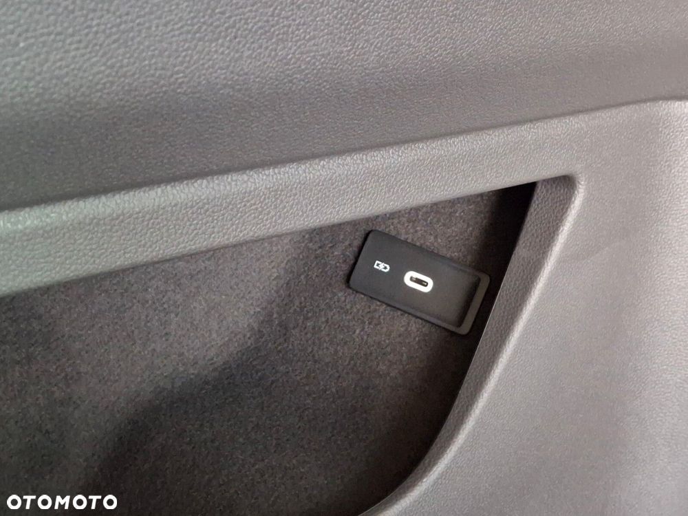 Volkswagen California - 40