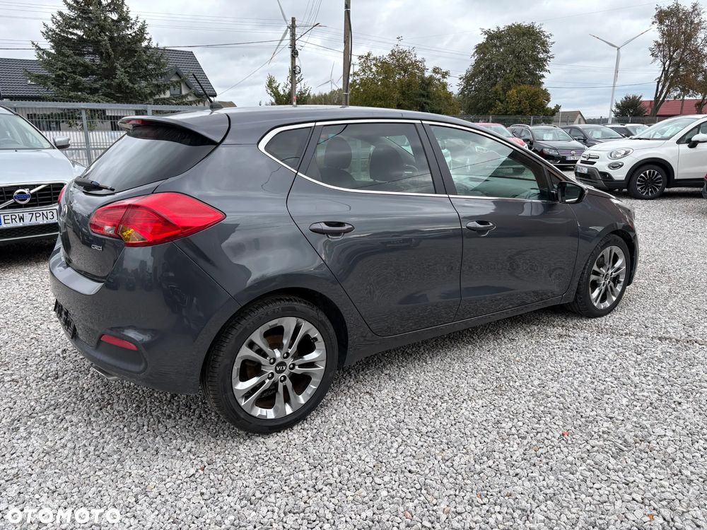 Kia Ceed 1.6 CRDi 128 Spirit - 4