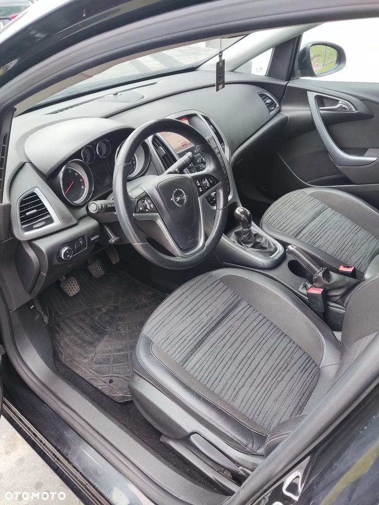 Opel Astra 1.4 T Active - 11