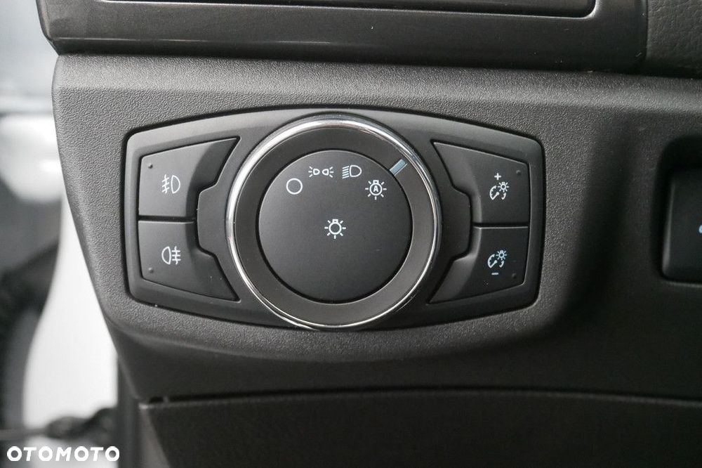 Ford Mondeo - 33
