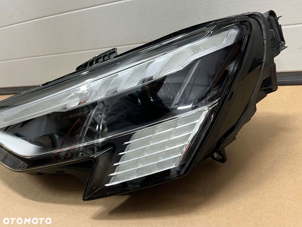 full led matrix audi a3 8y0941035 lampa full led audi a3 8y0 idealna lewa - 2