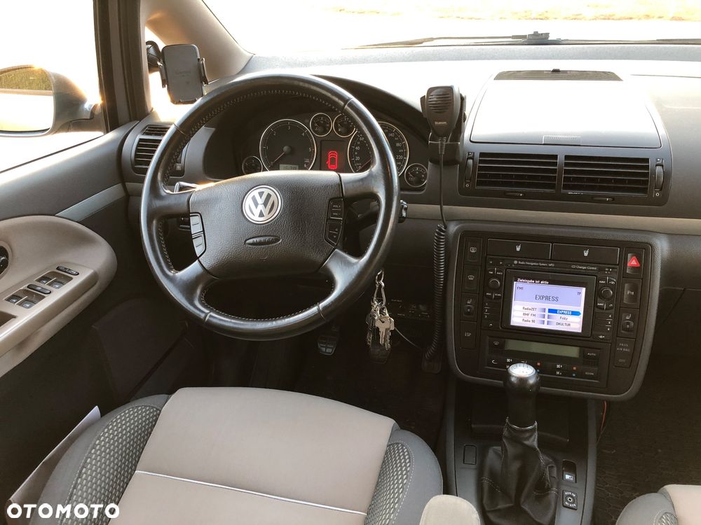 Volkswagen Sharan 2.0 TDI DPF Exclusive Edition - 14