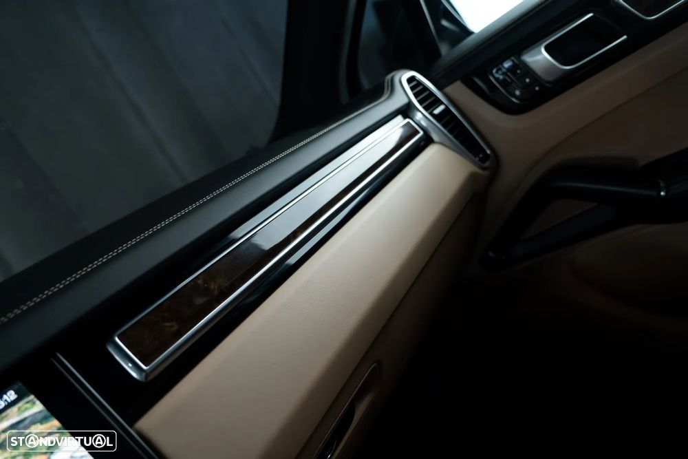 Porsche Cayenne E-Hybrid - 28