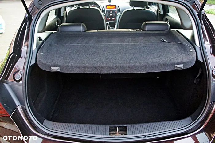 Opel Astra 2.0 CDTI Exklusiv - 26
