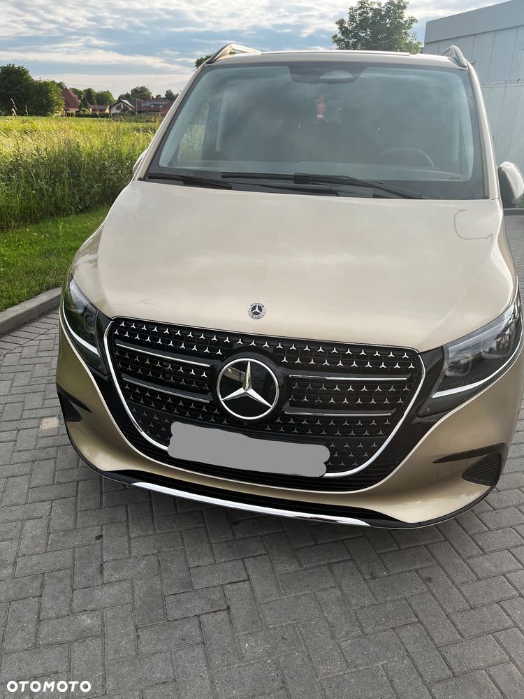 Mercedes-Benz Klasa V 220 d 4-Matic Avantgarde 9G-Tronic (d³ugi) - 1