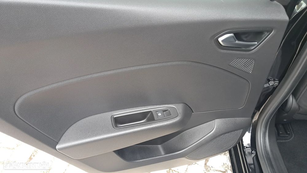 Renault Clio 1.5 Blue dCi Evolution - 28