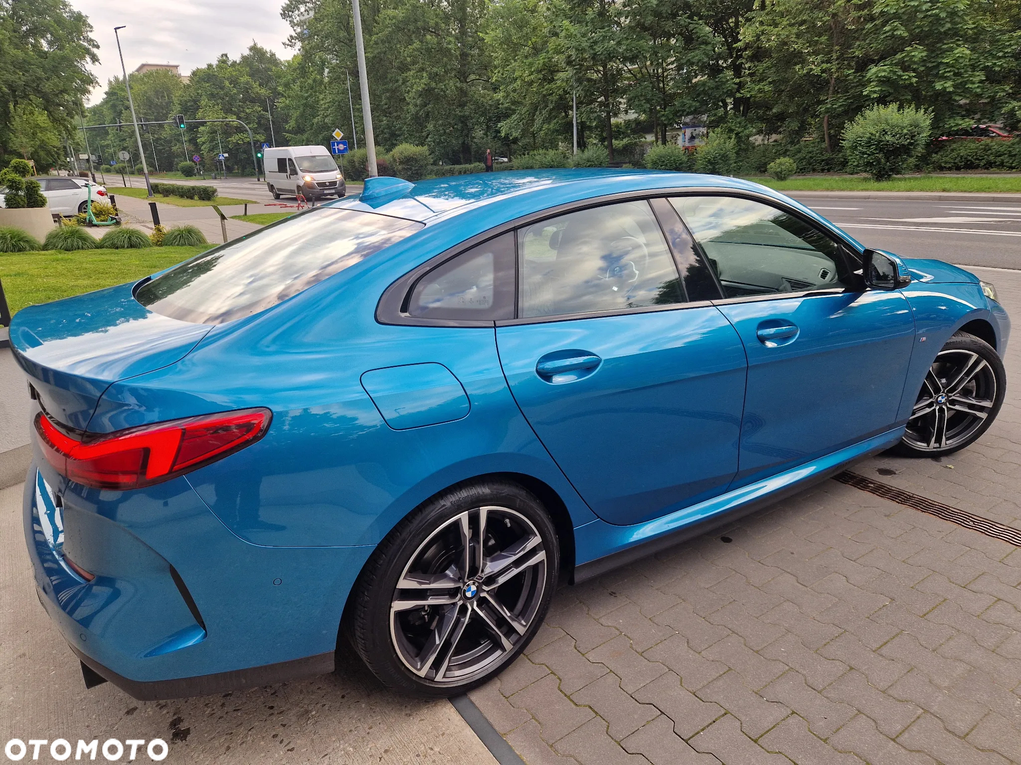 BMW Seria 2 220i GT M Sport - 13