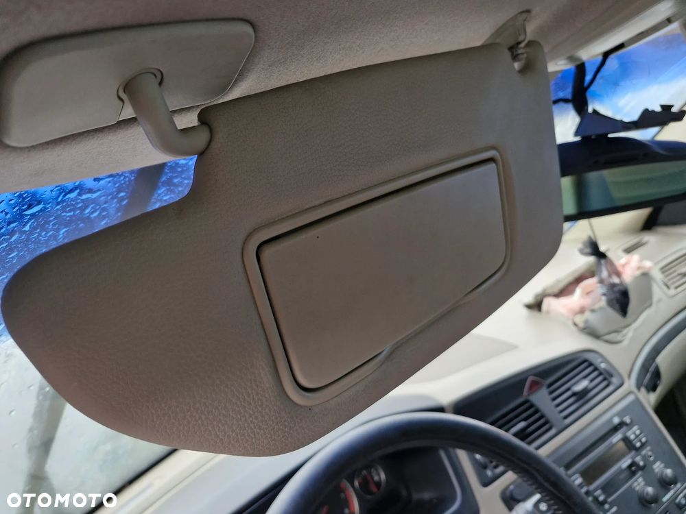 Osłony przeciw słoneczne / daszki przeciw słoneczne / VOLVO S60