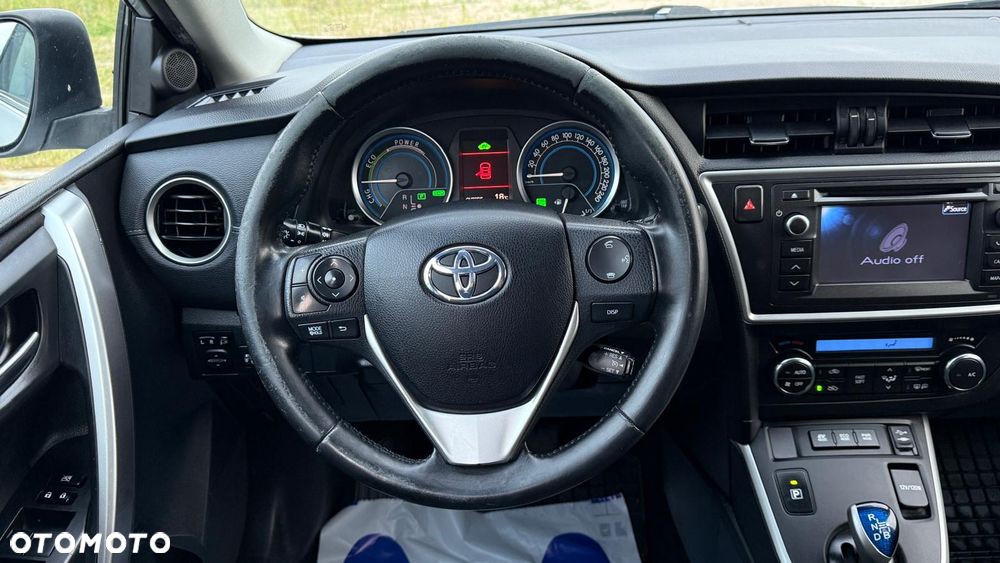 Toyota Auris 1.8 HSD Luna - 13