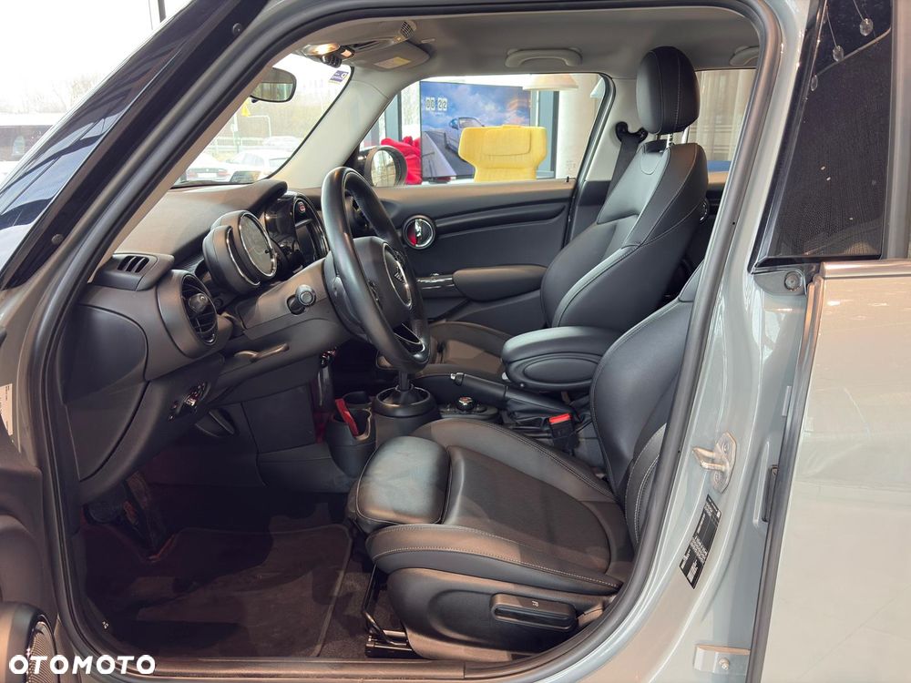 MINI Cooper Classic Trim - 11