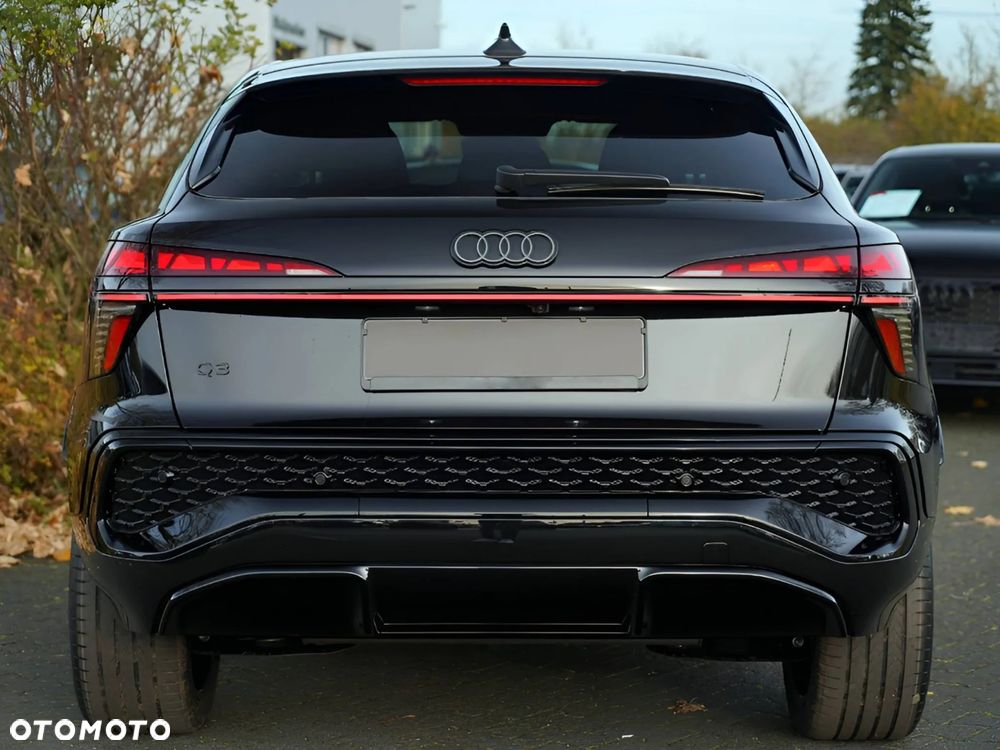 Audi Q3 Sportback - 3