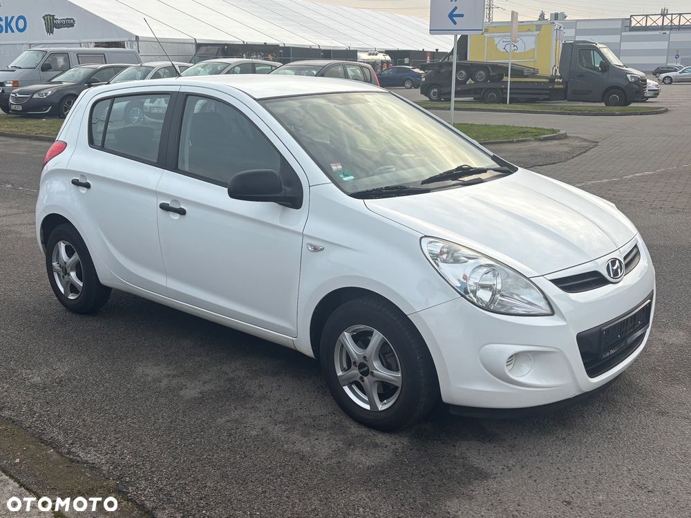Hyundai i20 1.2 FIFA WM Edition - 6