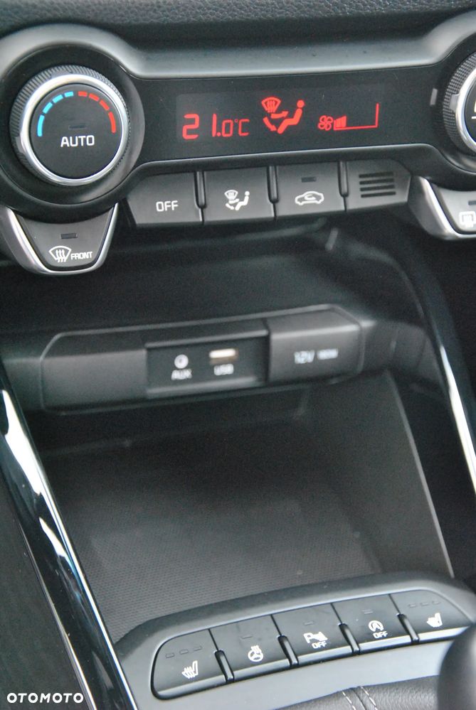 Kia Stonic - 22