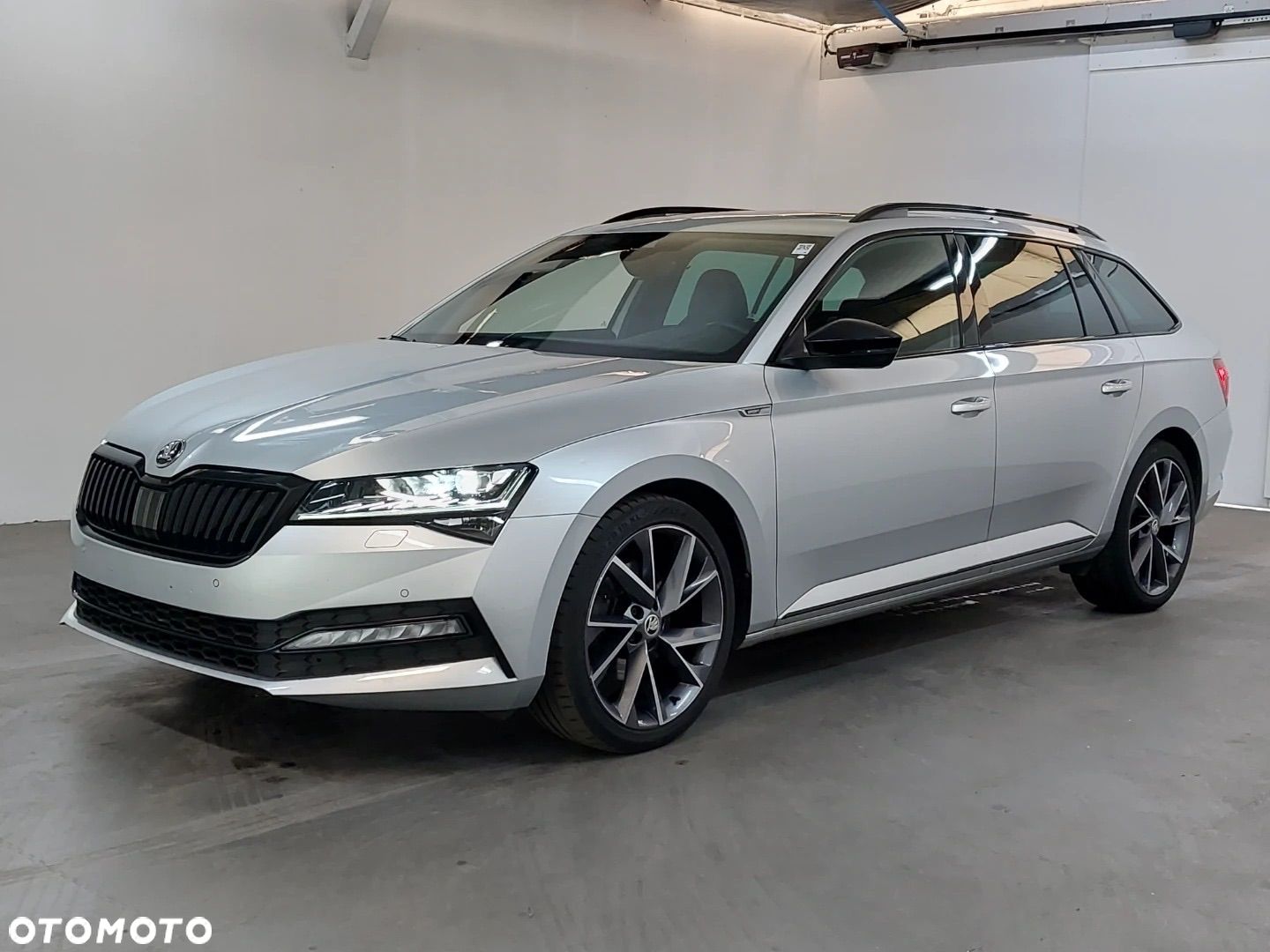 Skoda Superb 2.0 TDI 4x4 DSG Sportline - 1
