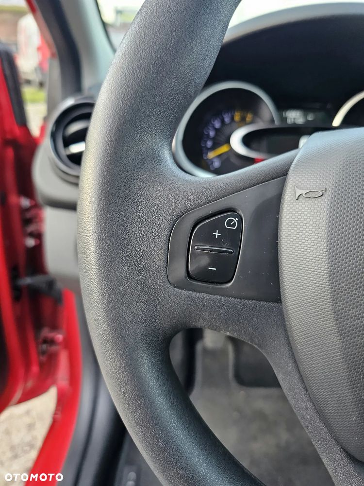 Renault Clio - 21