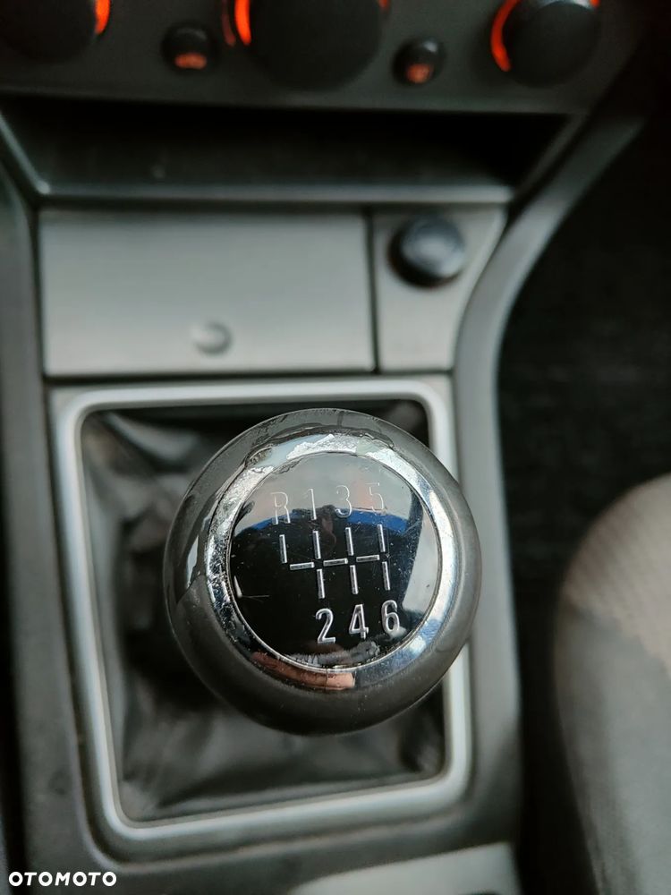 Opel Vectra 1.9 CDTI - 13